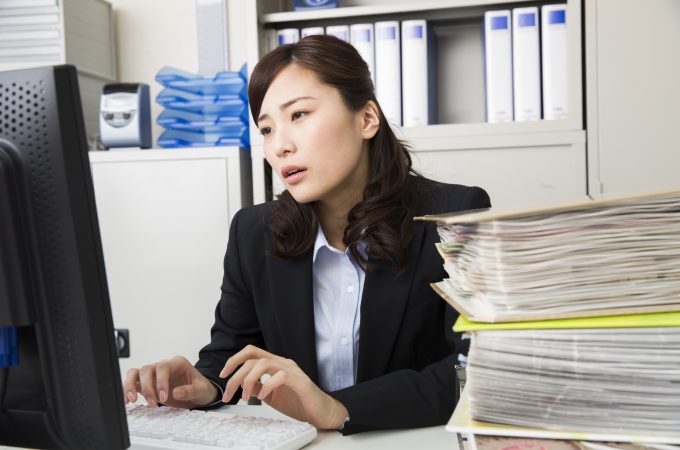 記帳代行サービスとは？導入のメリットとデメリット